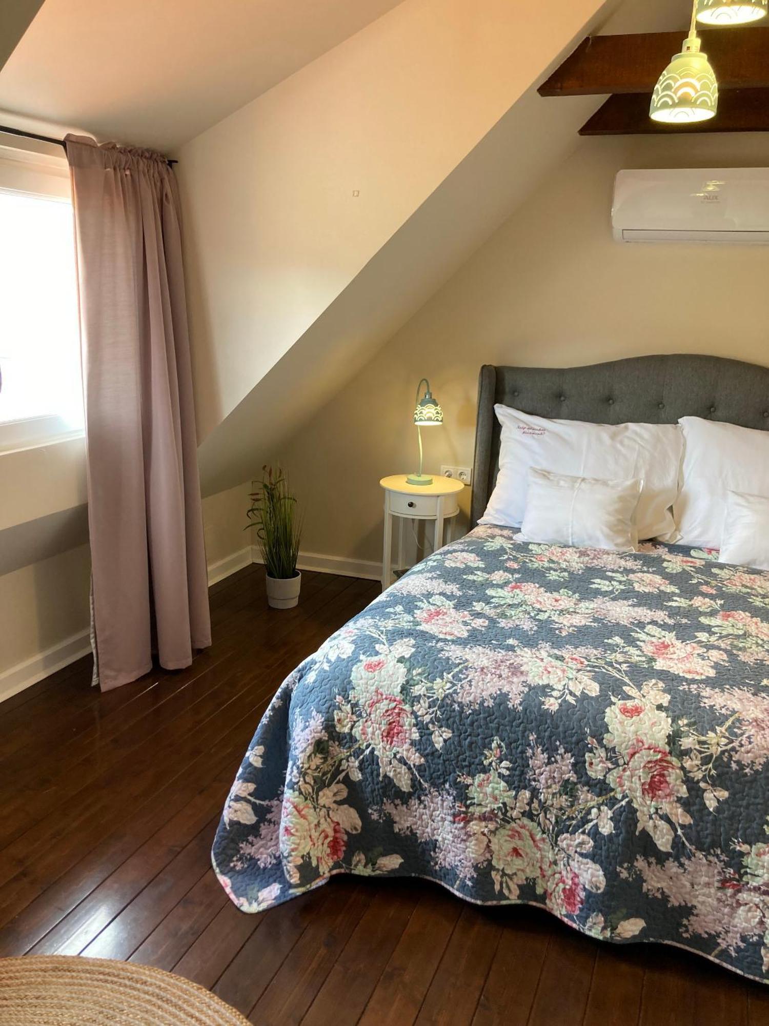 Aparthotel Zsoka Fogadoja Szentantalfa Exteriér fotografie
